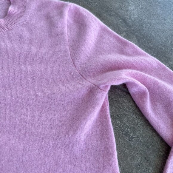 J. Crew 100% Cashmere Classic Fit Crewneck Sweater Size Medium Pink Crisp - Picture 11 of 13